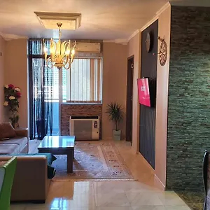 In Yalchin Star Апартаменты Батуми