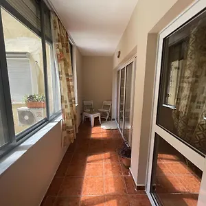 Cosy, Centrally-located Flat Appartamento Tirana