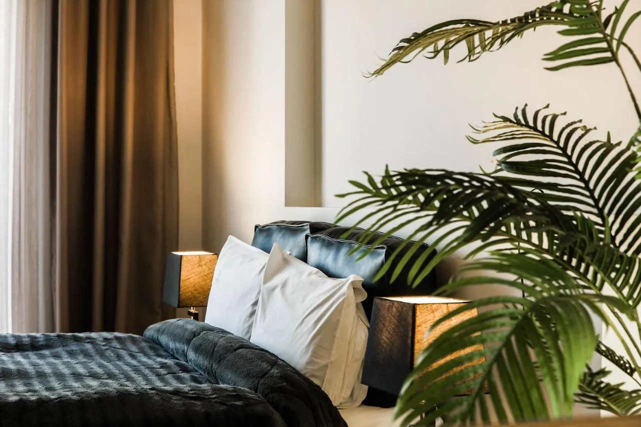 Superior One Luxury Apartments Салоники Греция